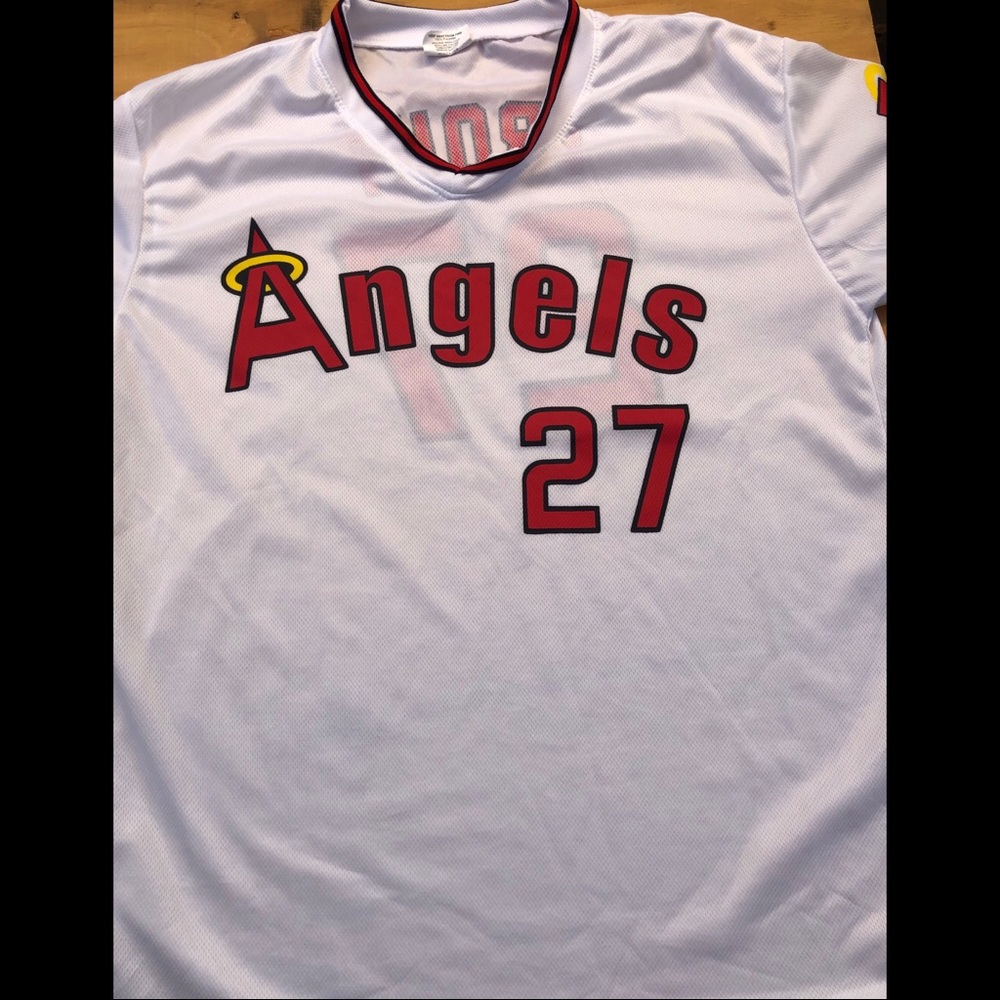 Kloanz Mike Trout VNeck size XL